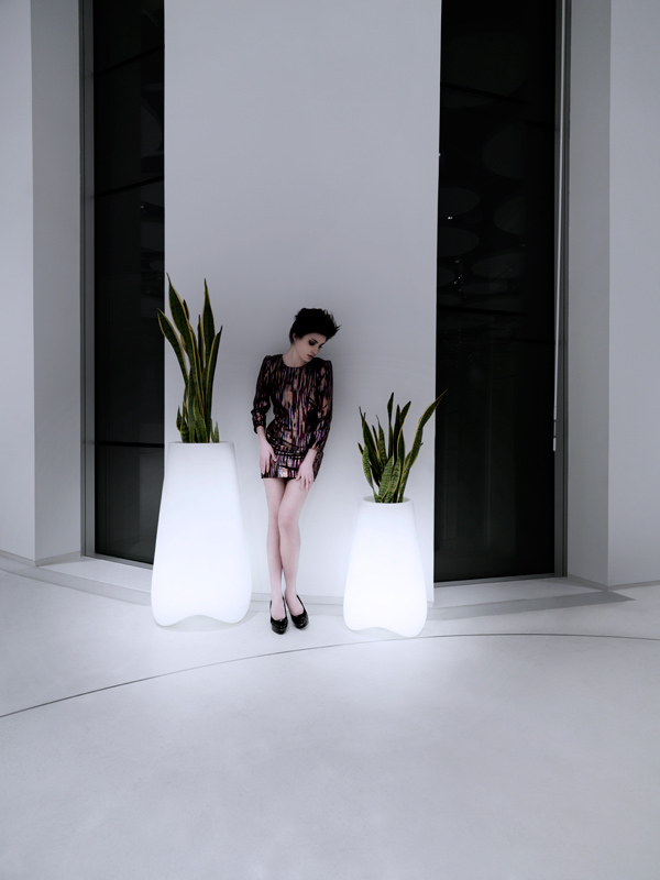 002234 Кашпо Vondom Pal