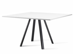 Квадратный стол из ламината или Compactop®