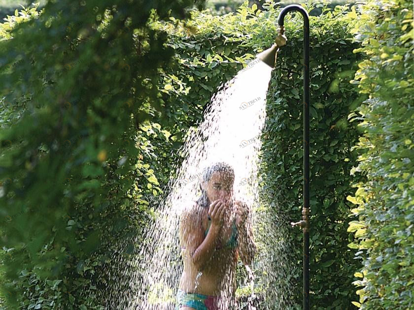 TRADEWINDS Стальной уличный душ sun-id-1446431