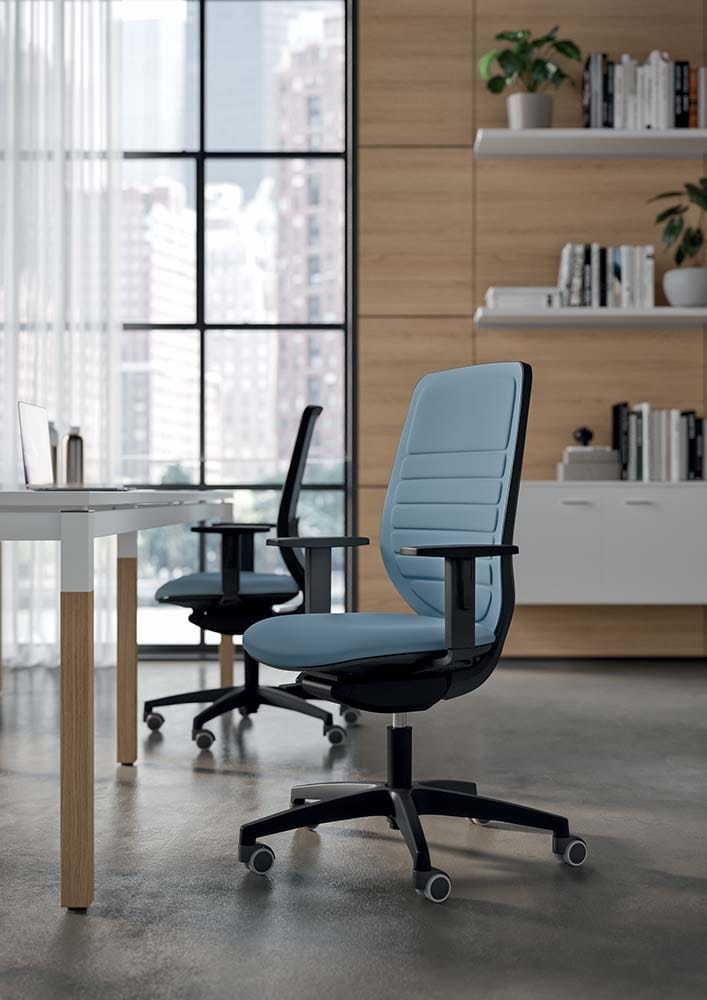 Эргономичный поворотный офисный стул Quadrifoglio Group дизайн-офис ARCH-00059147 - Вид №1