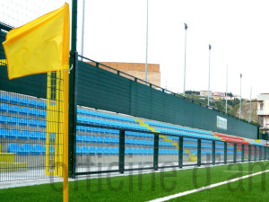 Забор для спортивных площадок из сварной сетки