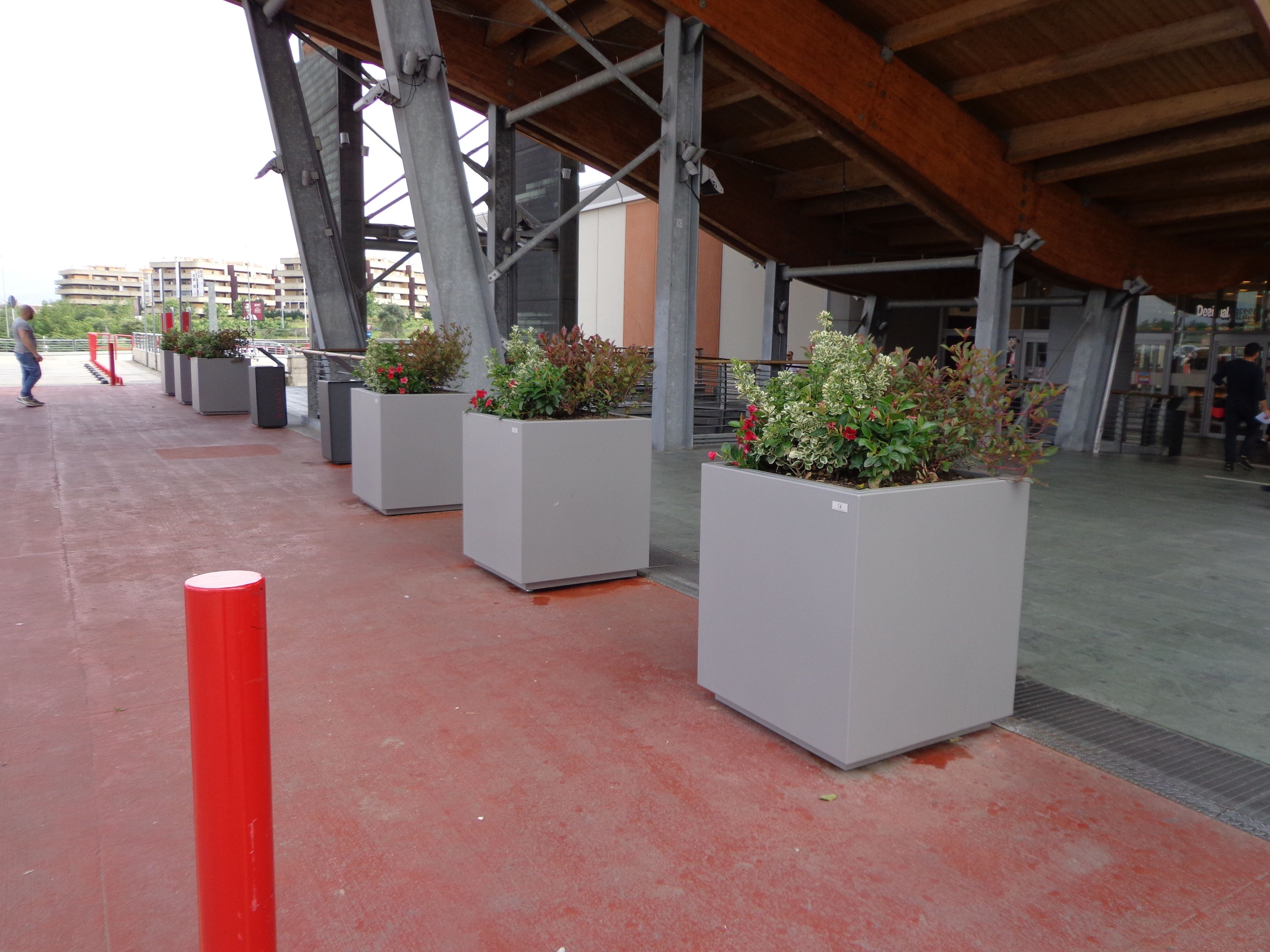 Квадратный плантатор из оцинкованного листа Viscio Urban Design FIORIERA ANTITERRORISMO ARCH-00086632 - Вид №10