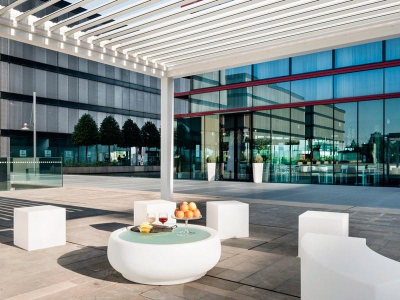 SLIDE Стол журнальный круглый полиэтиленовый контрактный Chubby sun-id-1413545 - Вид №2