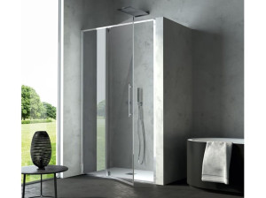 Алюминиевая и стеклянная нишевая душевая кабина с поворотной дверью