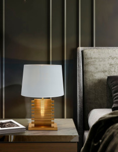 Настольная лампа из металла и ткани