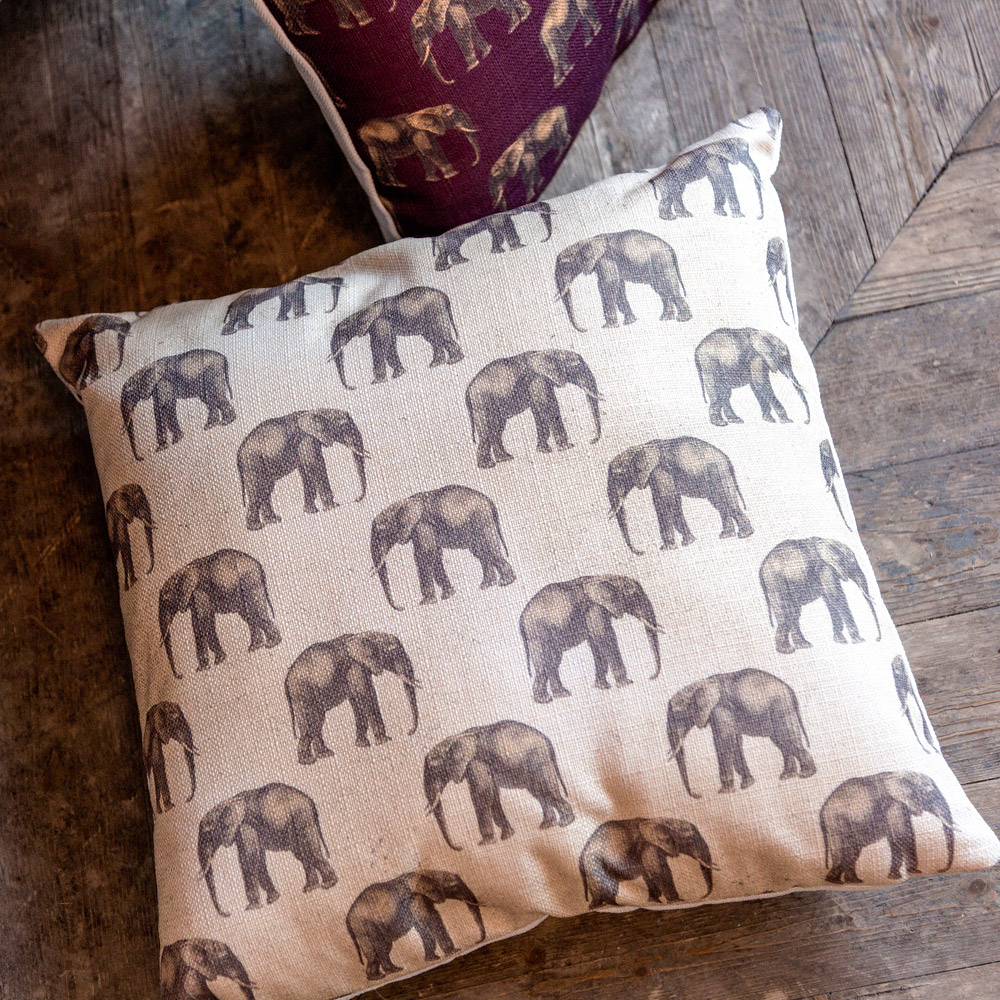 5115136 Интерьерная подушка «Группа слонов в бежевом» Object Desire  - Вид №5