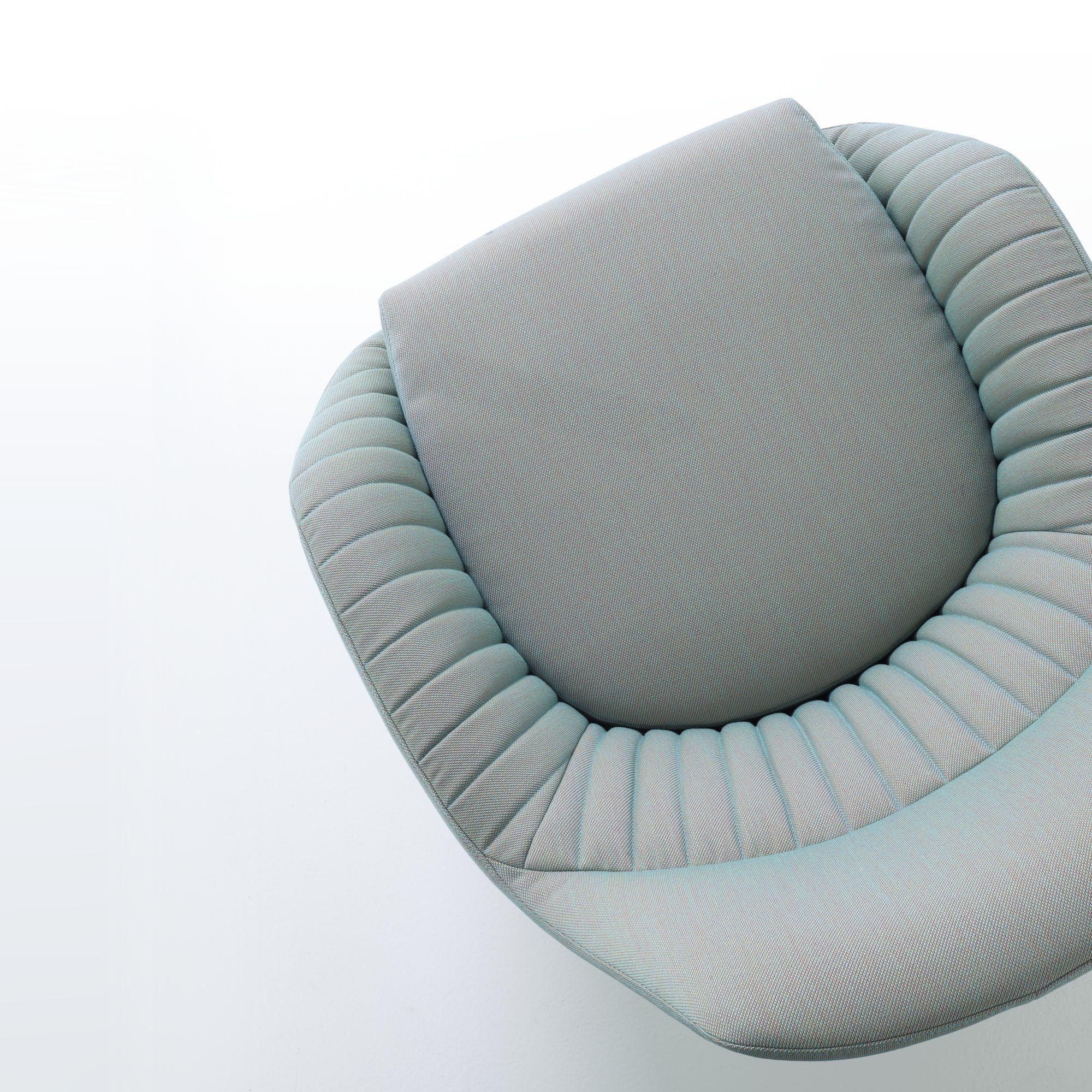 Тканевое вращающееся кресло с подлокотниками Ligne Roset Amédée ARCH-00039019 - Вид №4