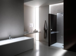 Стеклянная ниша душевая кабина с распашной дверью