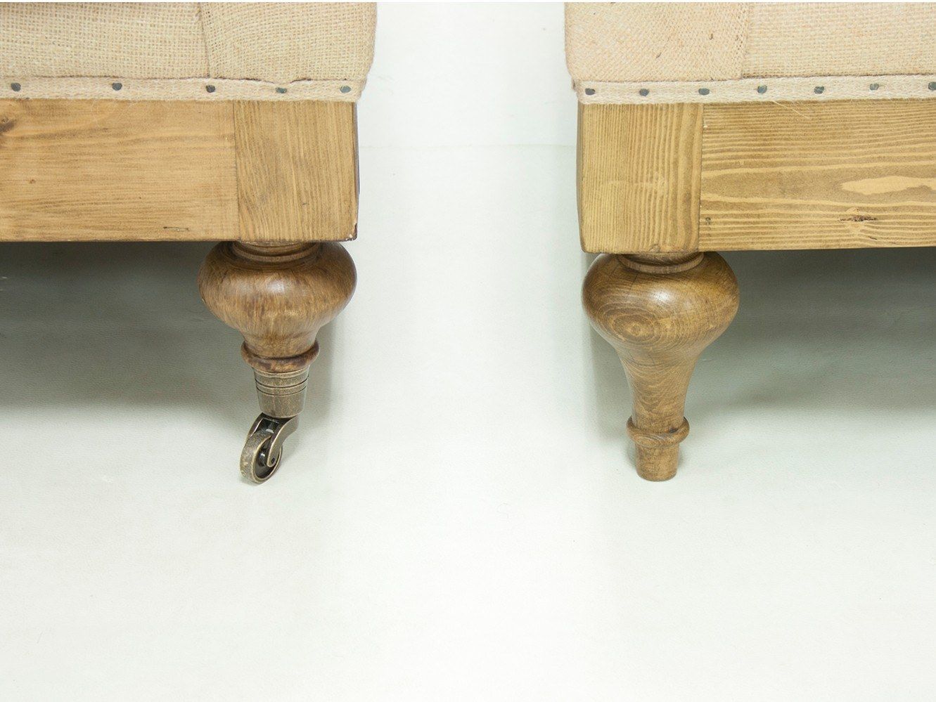 Бархатное кресло с подлокотниками и колесами CREARTE COLLECTIONS Rufus Essence ARCH-00100219 - Вид №5