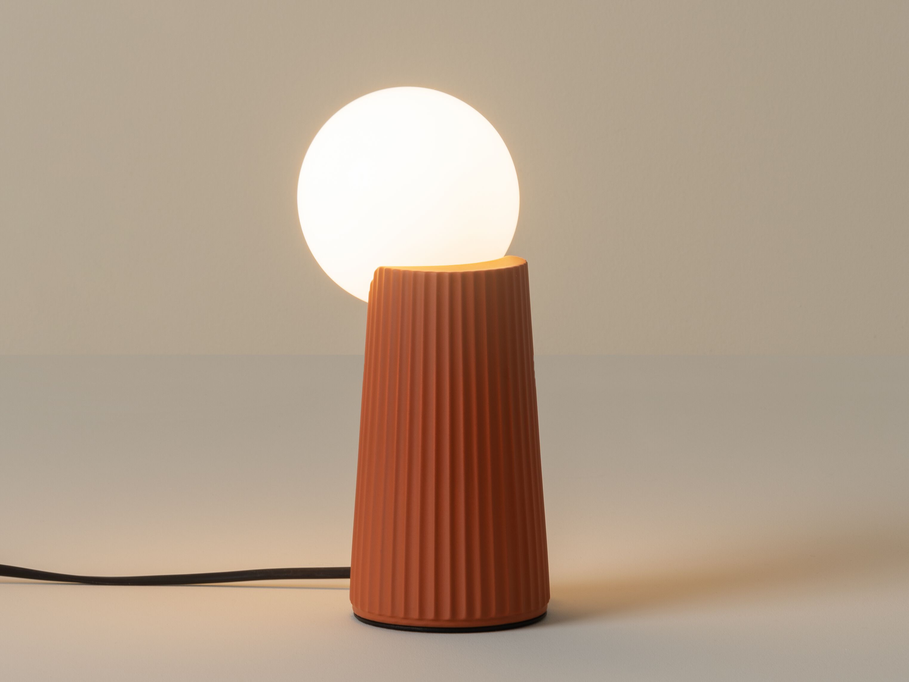 Светодиодная настольная лампа из глины Milan Iluminacion LAND ARCH-00063970 - Вид №5