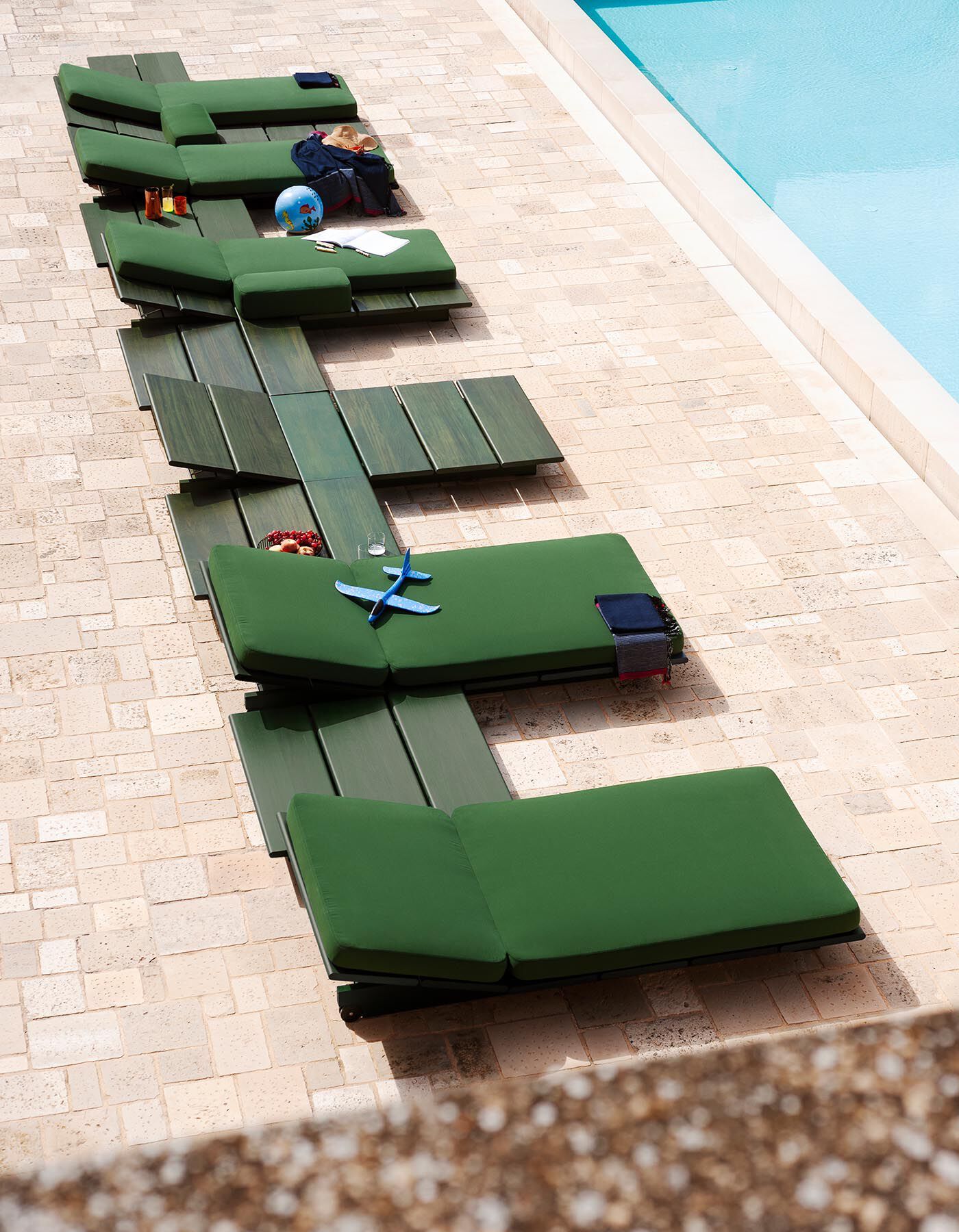 Ироко лежачий садовый шезлонг с колесами RODA Эолийский ARCH-00058636 - Вид №3