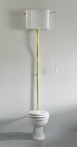 3-01-030 Парижский туалет с цистерной высокого уровня Paris The water monopoly