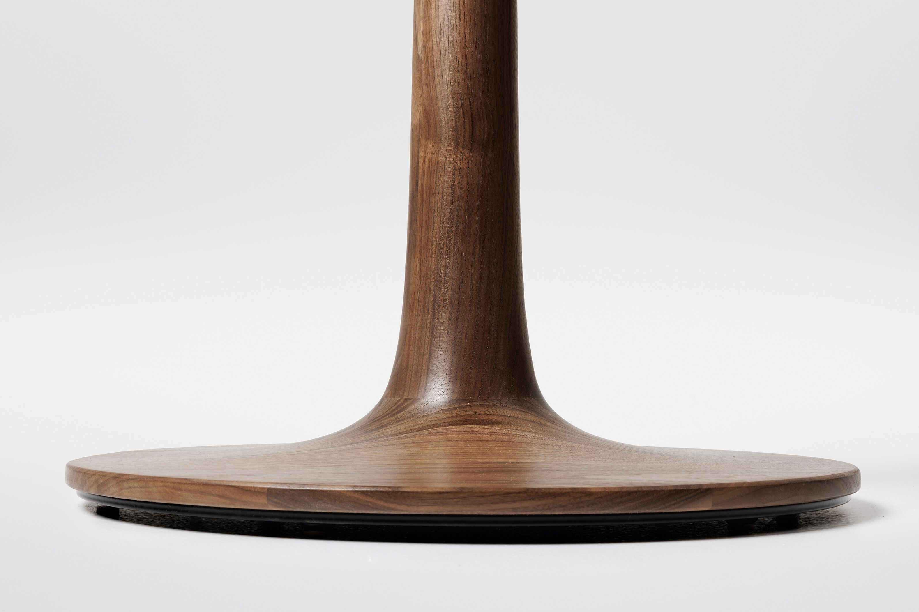 Высокий круглый деревянный стол ZEITRAUM Turntable ARCH-00149920 - Вид №5