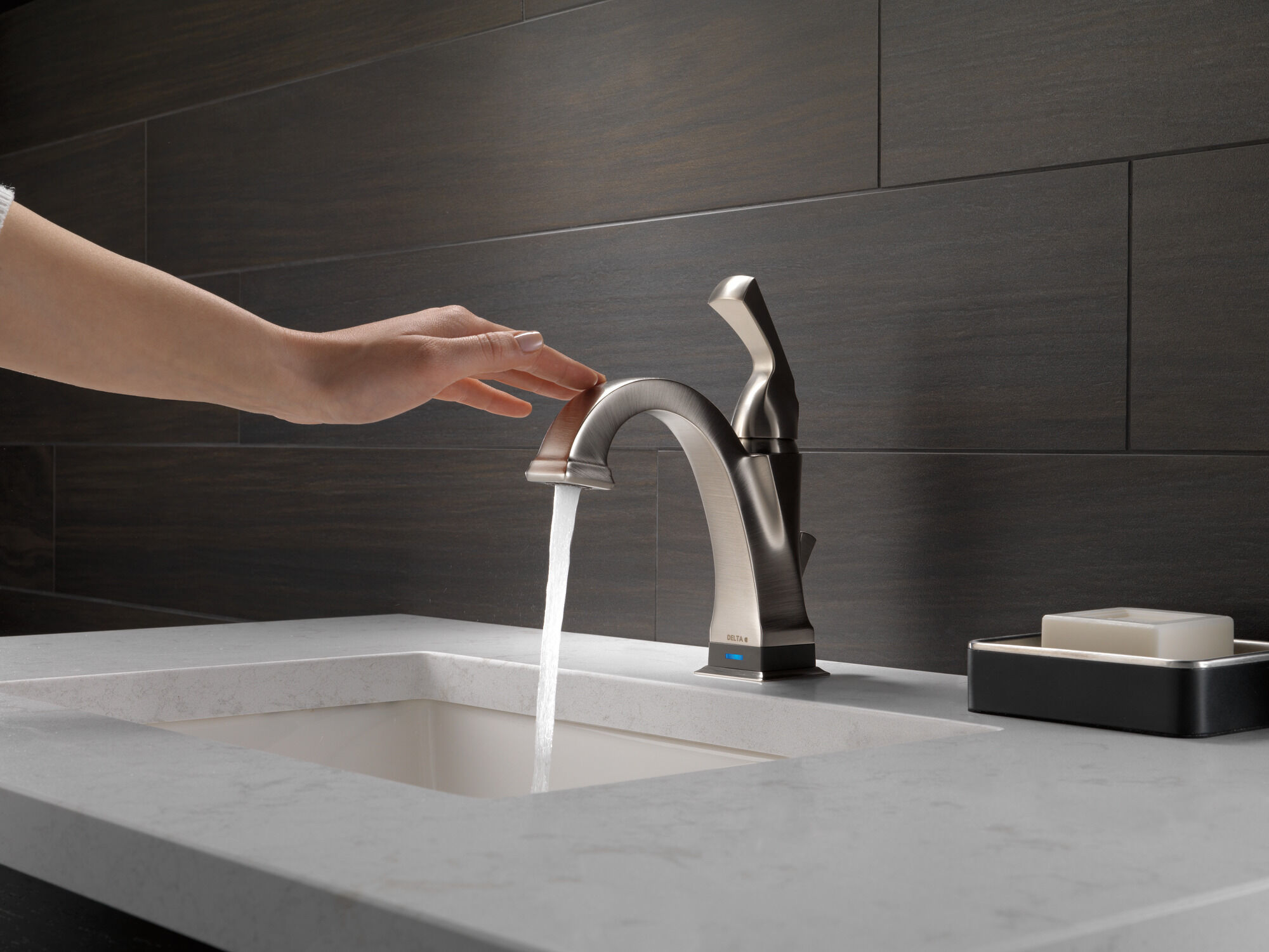 551T-SS-DST Смеситель для ванной с одной ручкой с технологией Touch2O.xt® Delta Faucet Dryden Нержавеющая сталь  - Вид №9