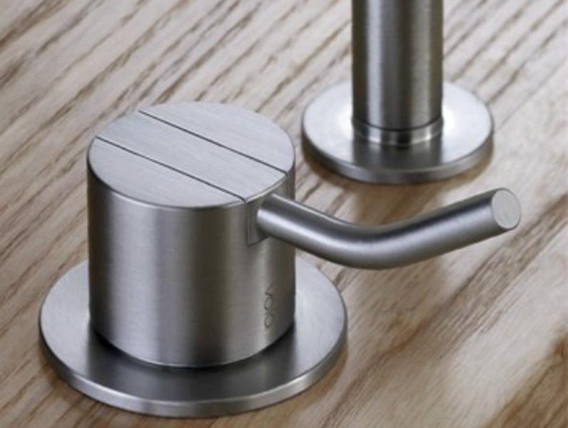 VOLA Смеситель для кухни с ручным душем на палубе sun-id-1505077 - Вид №1