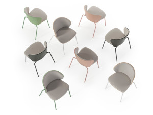 Деревянный мягкий стул