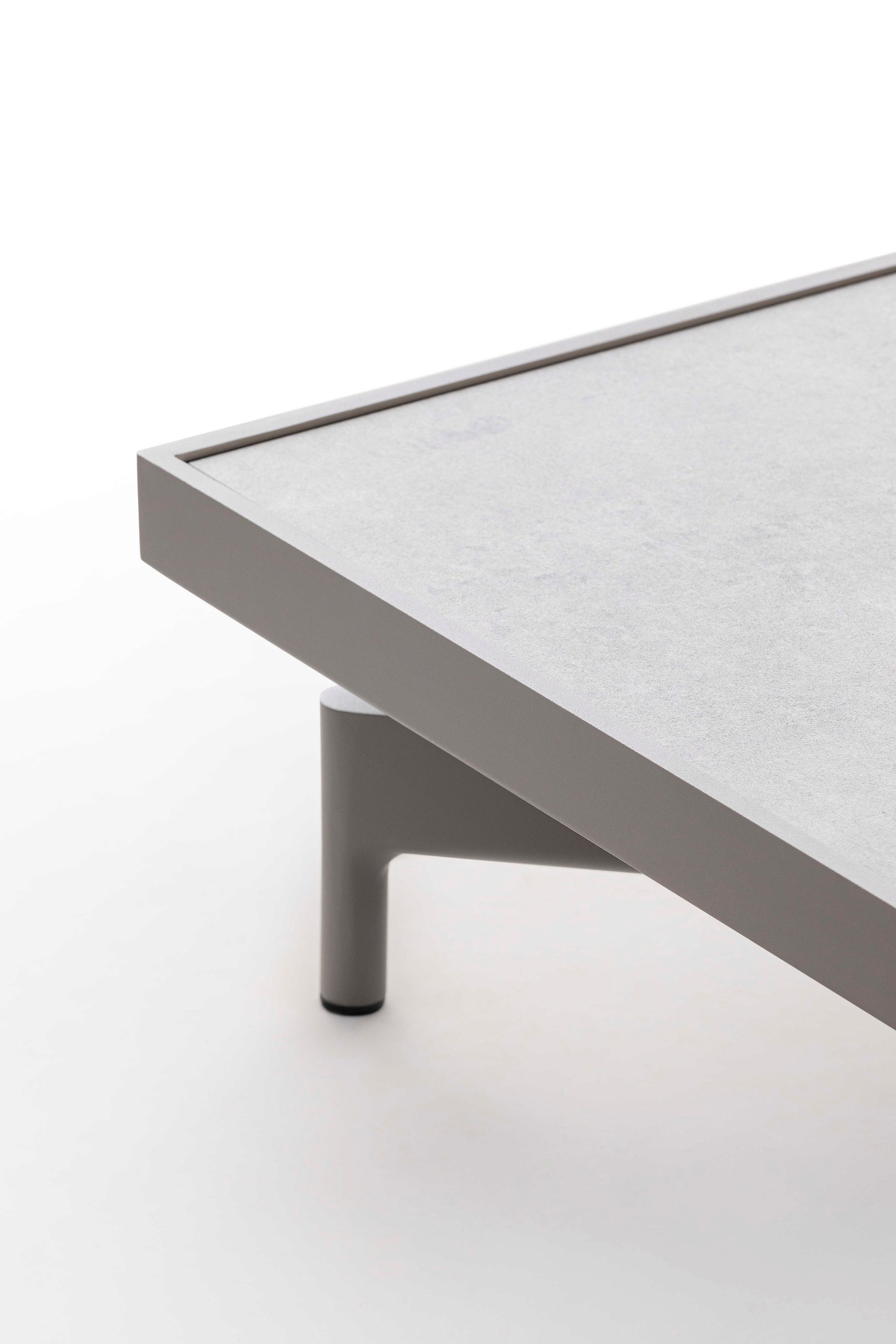 Фарфоровый квадратный садовый столик GANDIABLASCO волны ARCH-00028769 - Вид №7