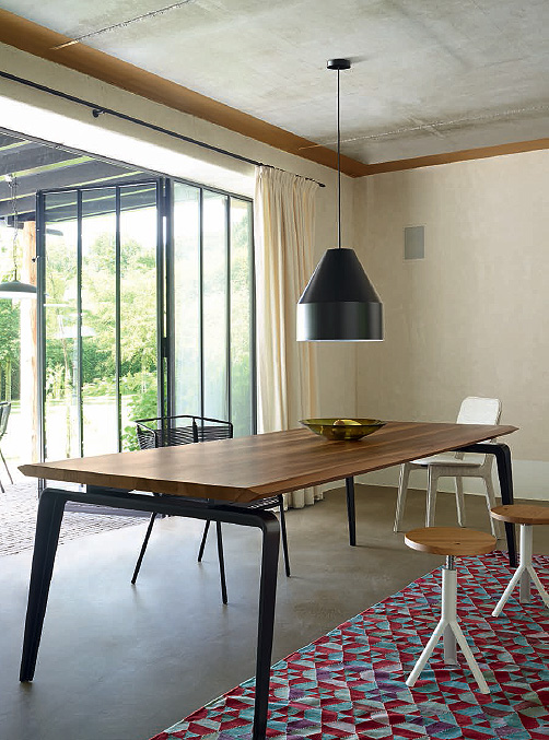 Стол ODESSA LIGNE ROSET 005CEW1N 