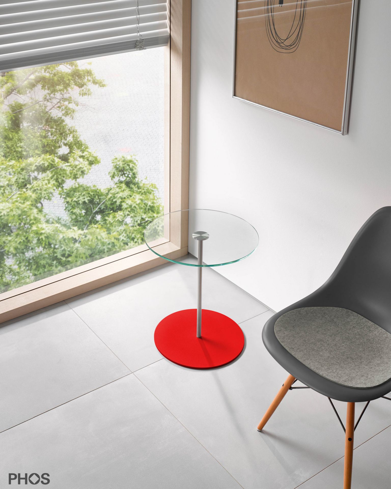 BT400G-BPR Приставной столик со стеклянной полкой, высота 40 см, основание: красное. PHOS  - Вид №1