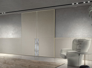 Кожаная дверь