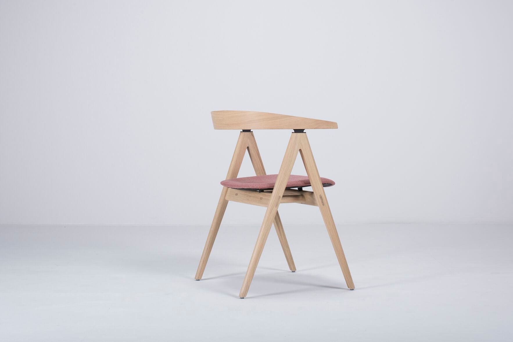 Мягкий стул с открытой спинкой Gazzda Ava ARCH-00071806 - Вид №3