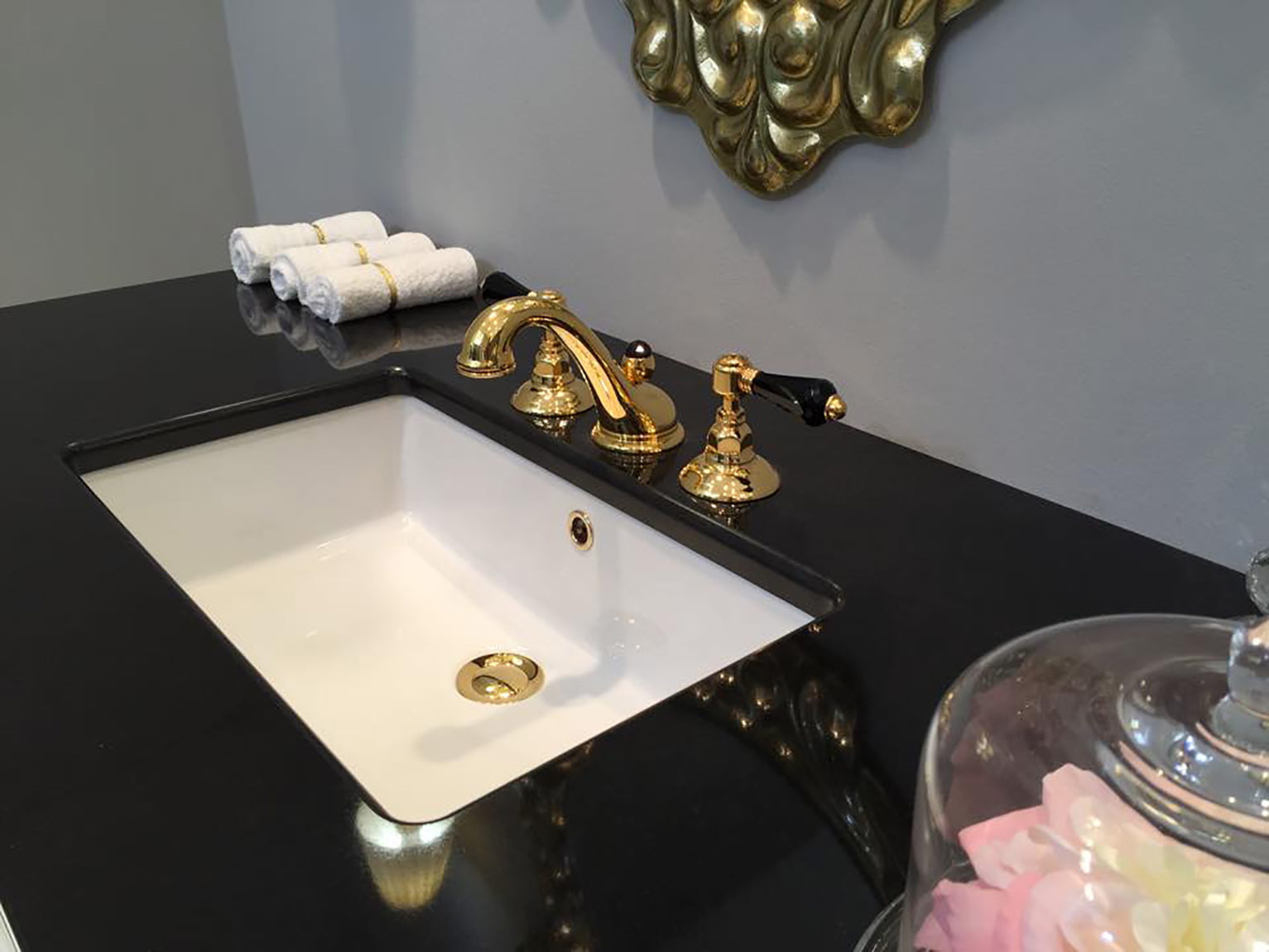 1408 ** 93 Смеситель для умывальника Nicolazzi Series Half Dome Crystal  - Вид №2