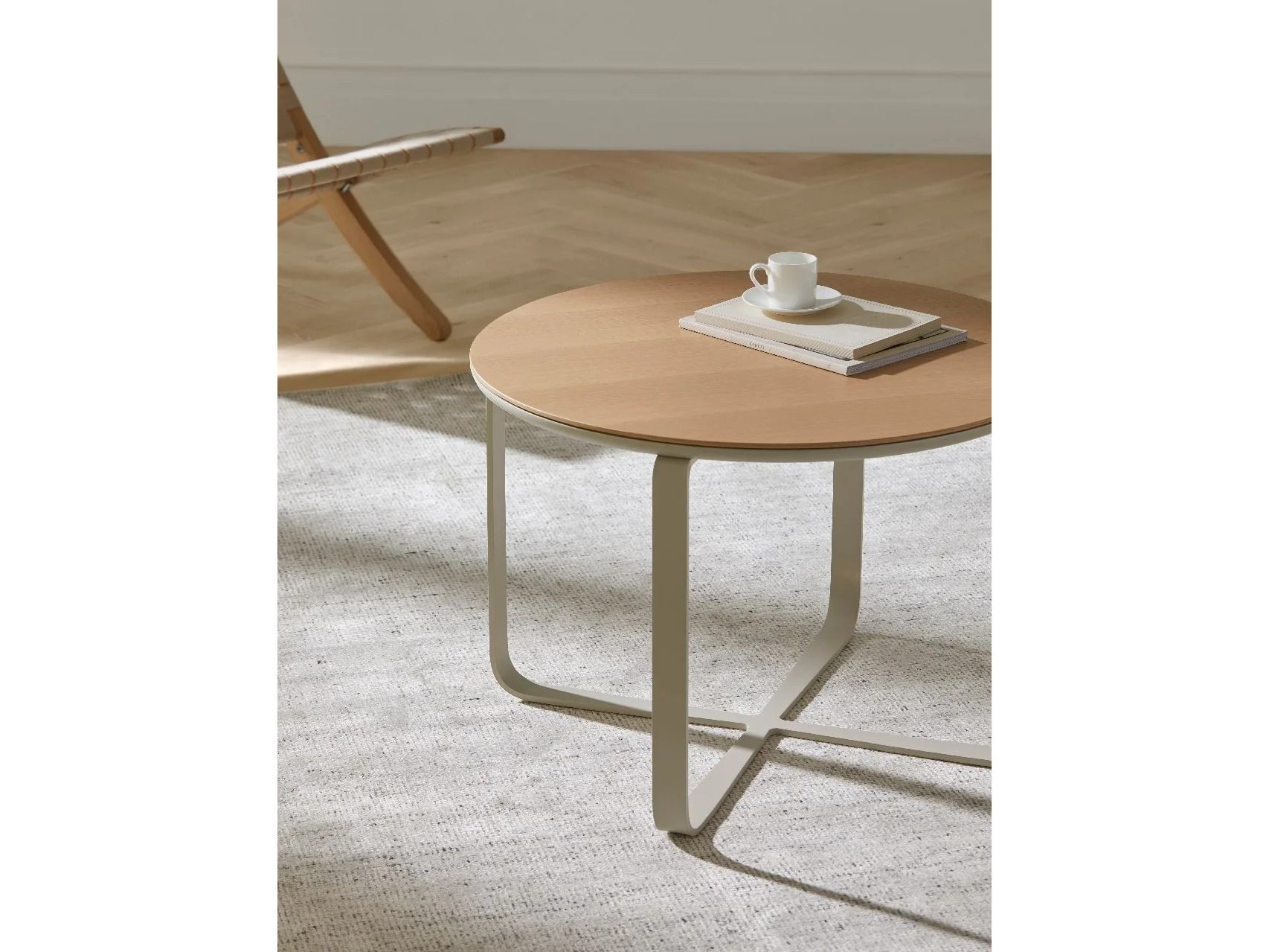 Деревянный круглый журнальный столик Kendo Mobiliario Clik ARCH-00123961 - Вид №2