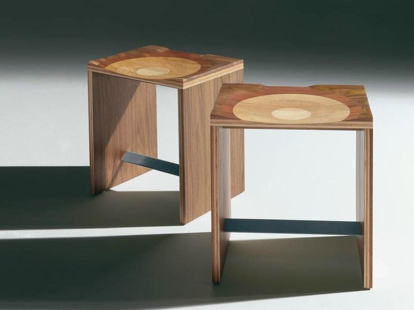 Casamania & Horm Табурет из массива дерева Ripples sun-id-1379705 - Вид №1