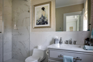 Подвесной умывальник с ящиками