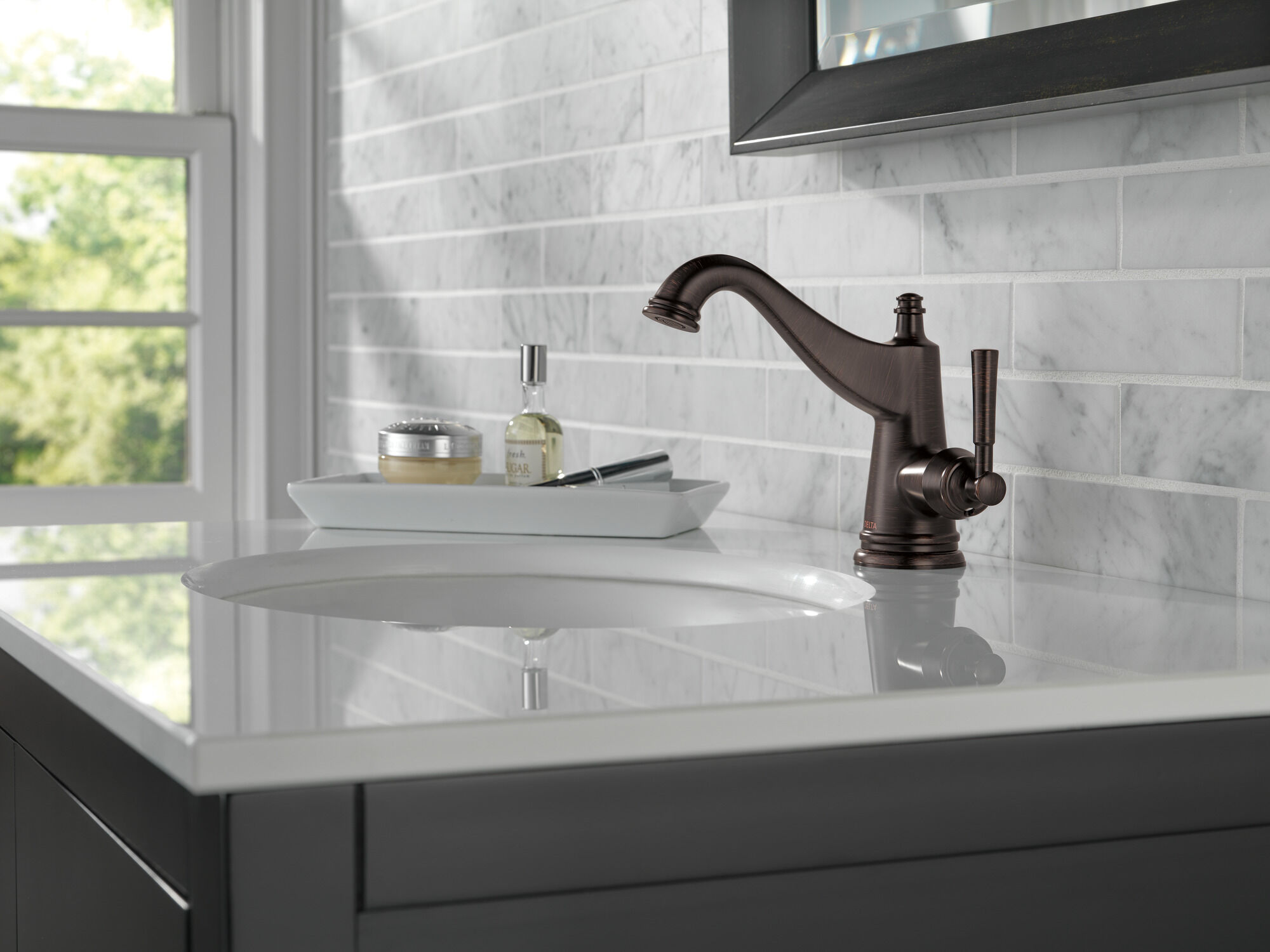 15777LF-RB Смеситель для ванной с одной ручкой Delta Faucet Mylan Венецианская бронза  - Вид №6