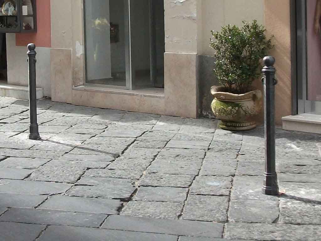 Чугунный столб боллард EUROCOMITALIA классическая мебель ARCH-00010114