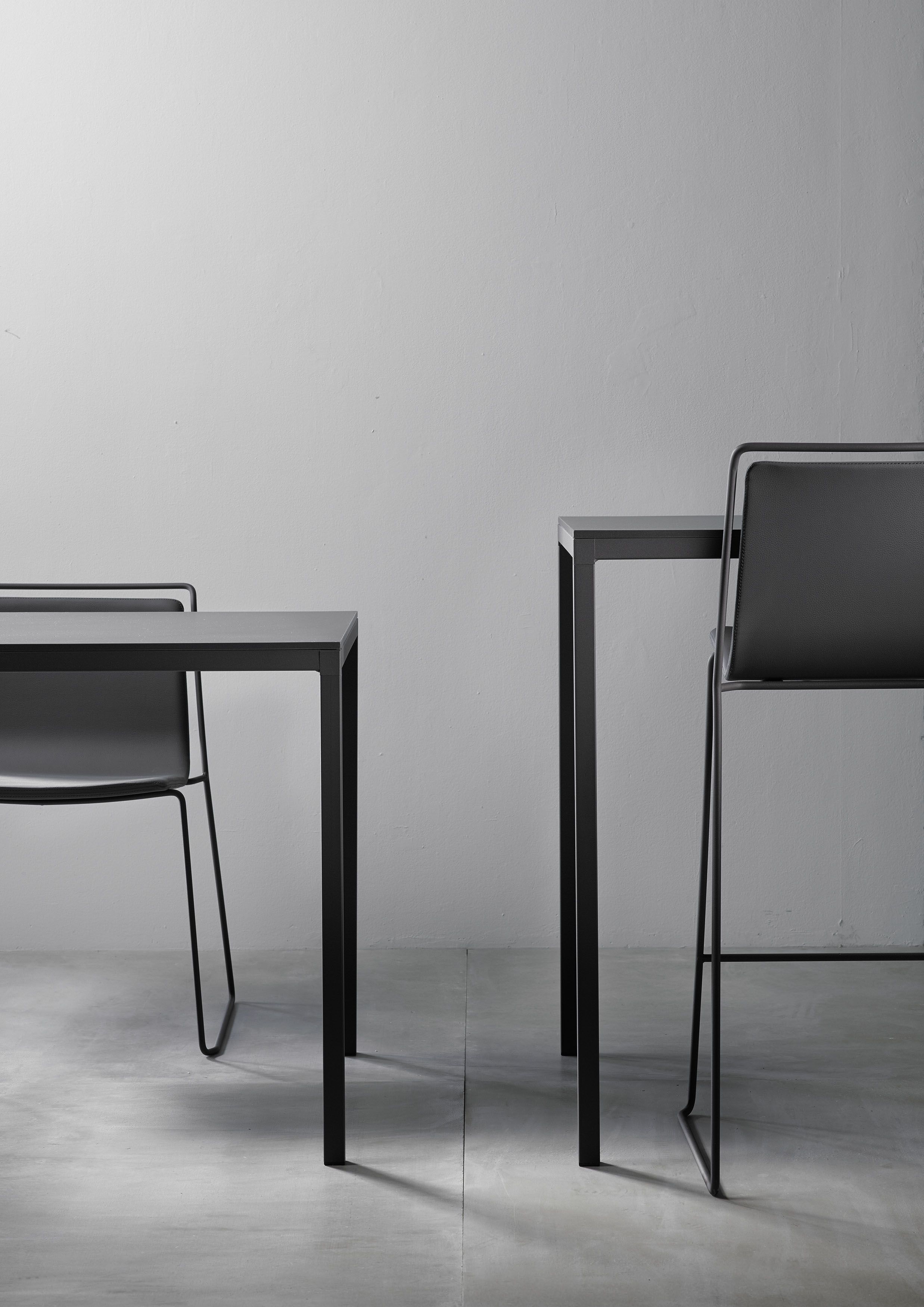 Стальной квадратный стол ONDARRETA Dry ARCH-00067238