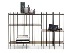 Металлическая консоль с полками