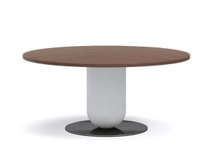 Круглый деревянный стол