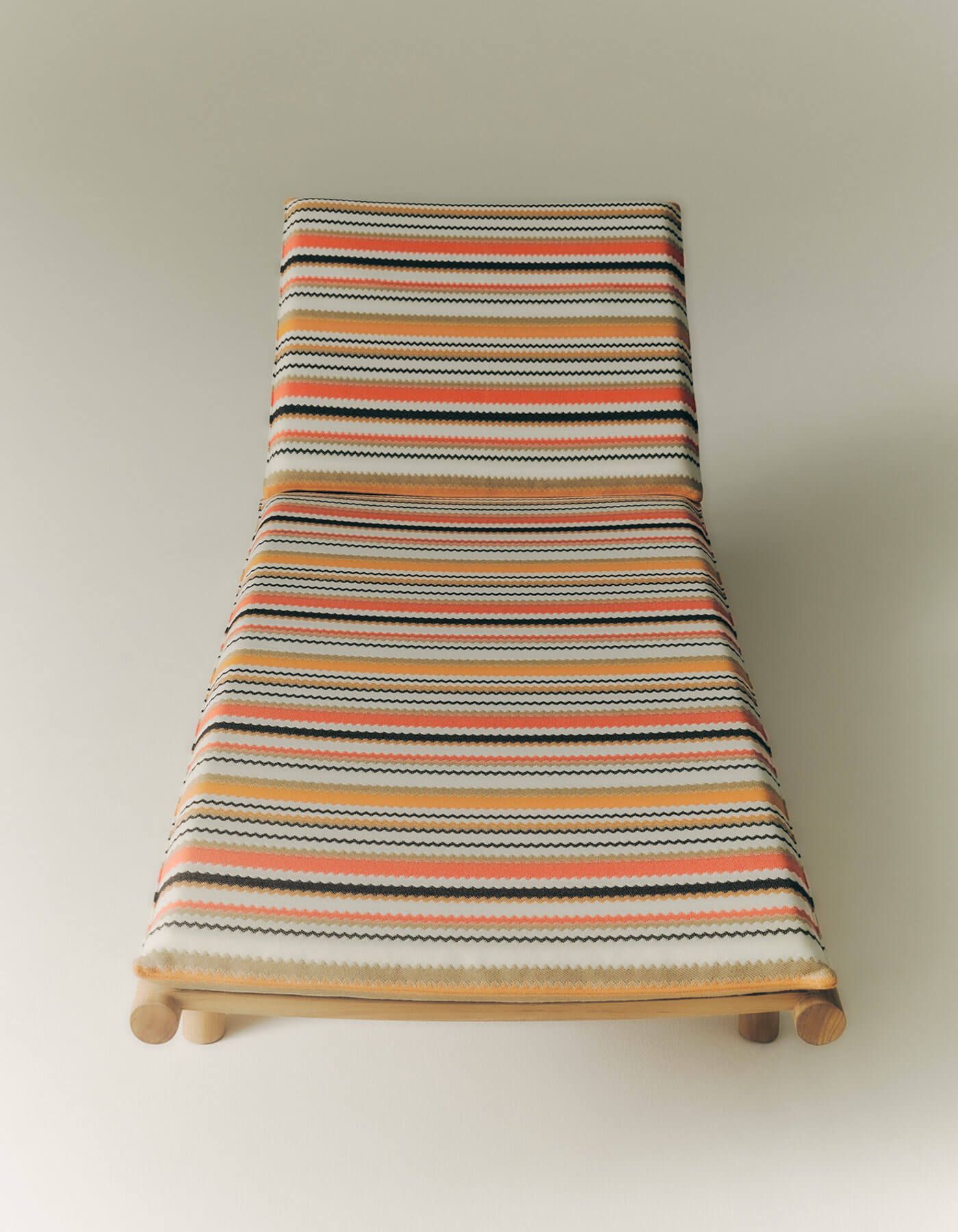 Садовая кровать с откидной спинкой из тикового дерева с колесами RODA Orson ARCH-00117685 - Вид №7