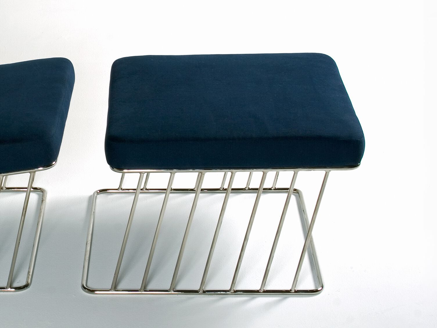 Прямоугольная тканевая подставка для ног Phase Design Wired Italic ARCH-00008313