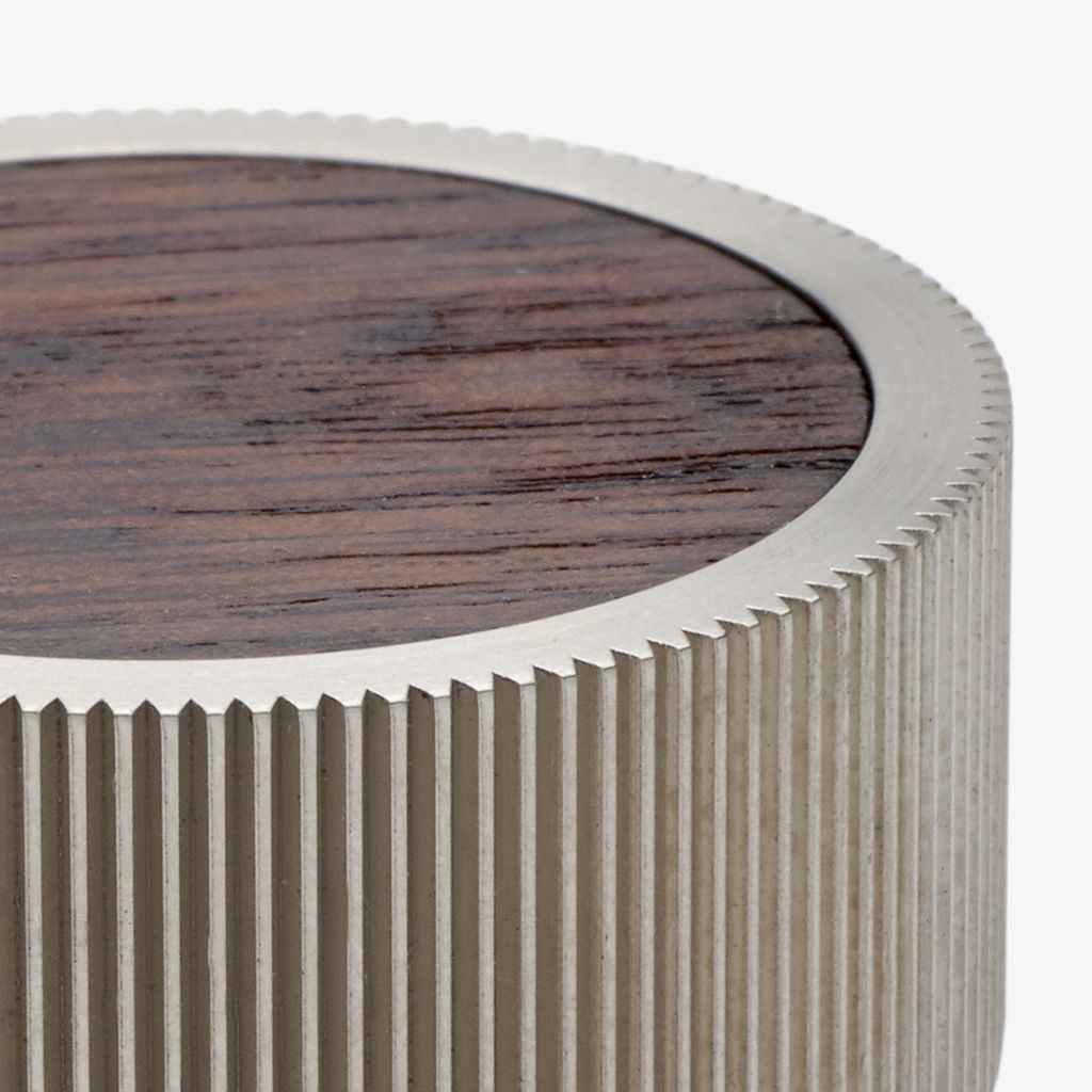 MUHW01 Ручка Muir 1 1/2 "со вставкой из металла и ореха Waterworks  - Вид №1