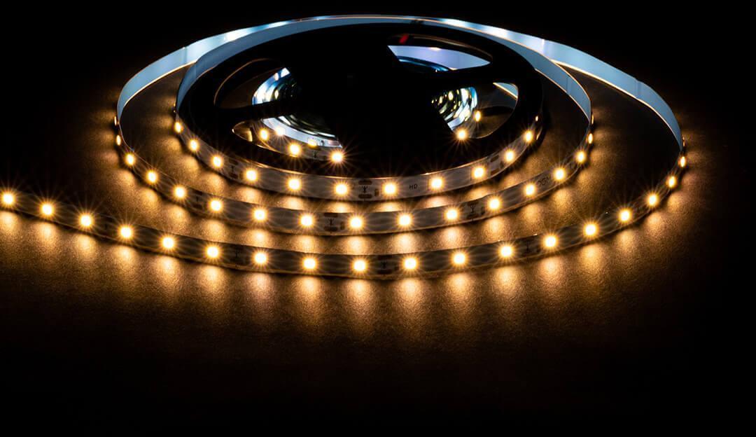 LSE-246 Светодиодная лента 4,8W/m 60LED/m 2835SMD теплый белый 5M OGM