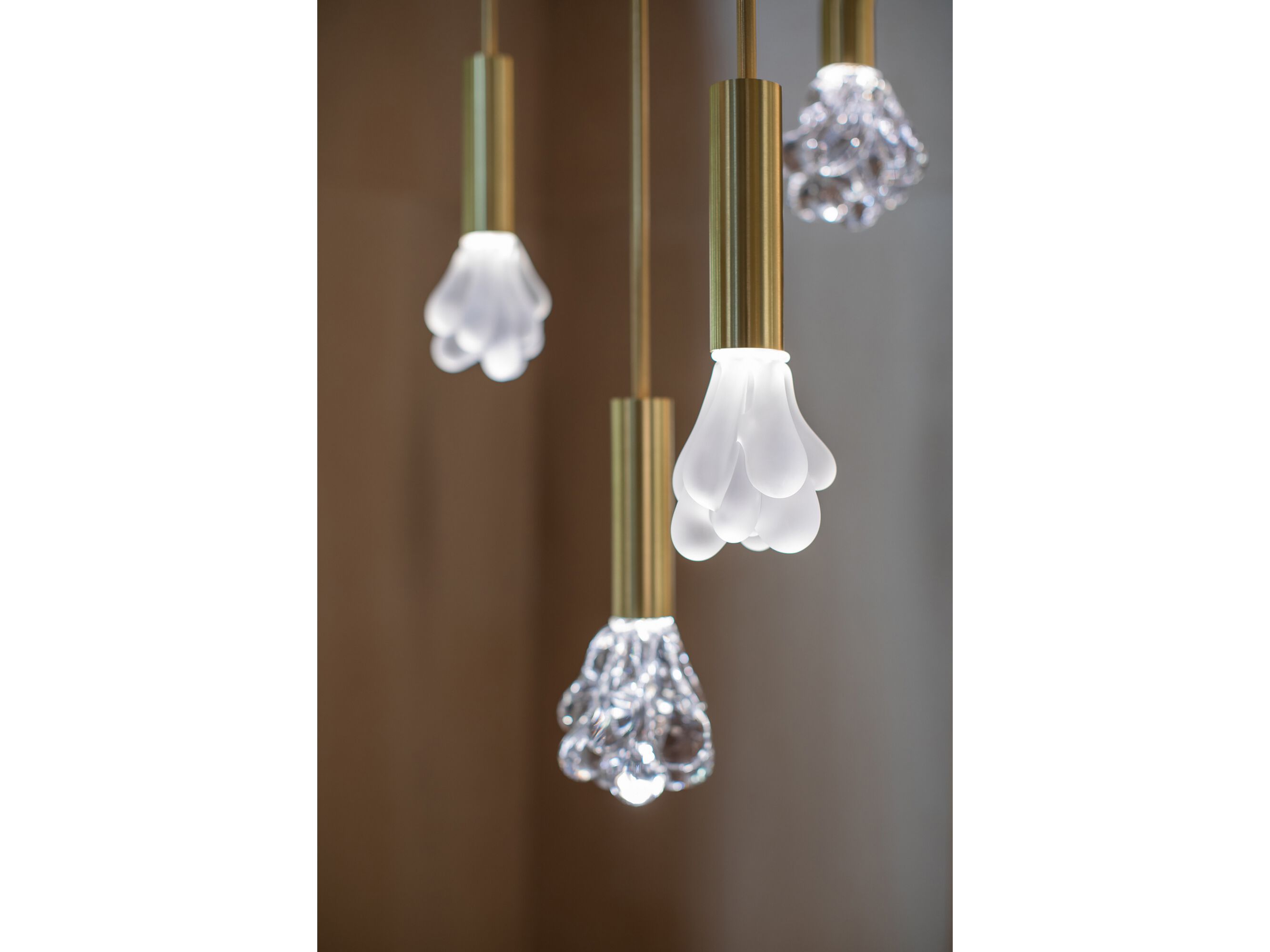 Подвесной светильник из латуни и стекла SkLO Dew ARCH-00133399 - Вид №1