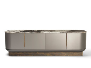 Шкаф с распашными дверями