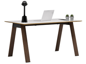 Деревянный прямоугольный стол