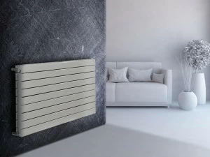 Tonon Evolution Горизонтальный настенный стальной радиатор Hot