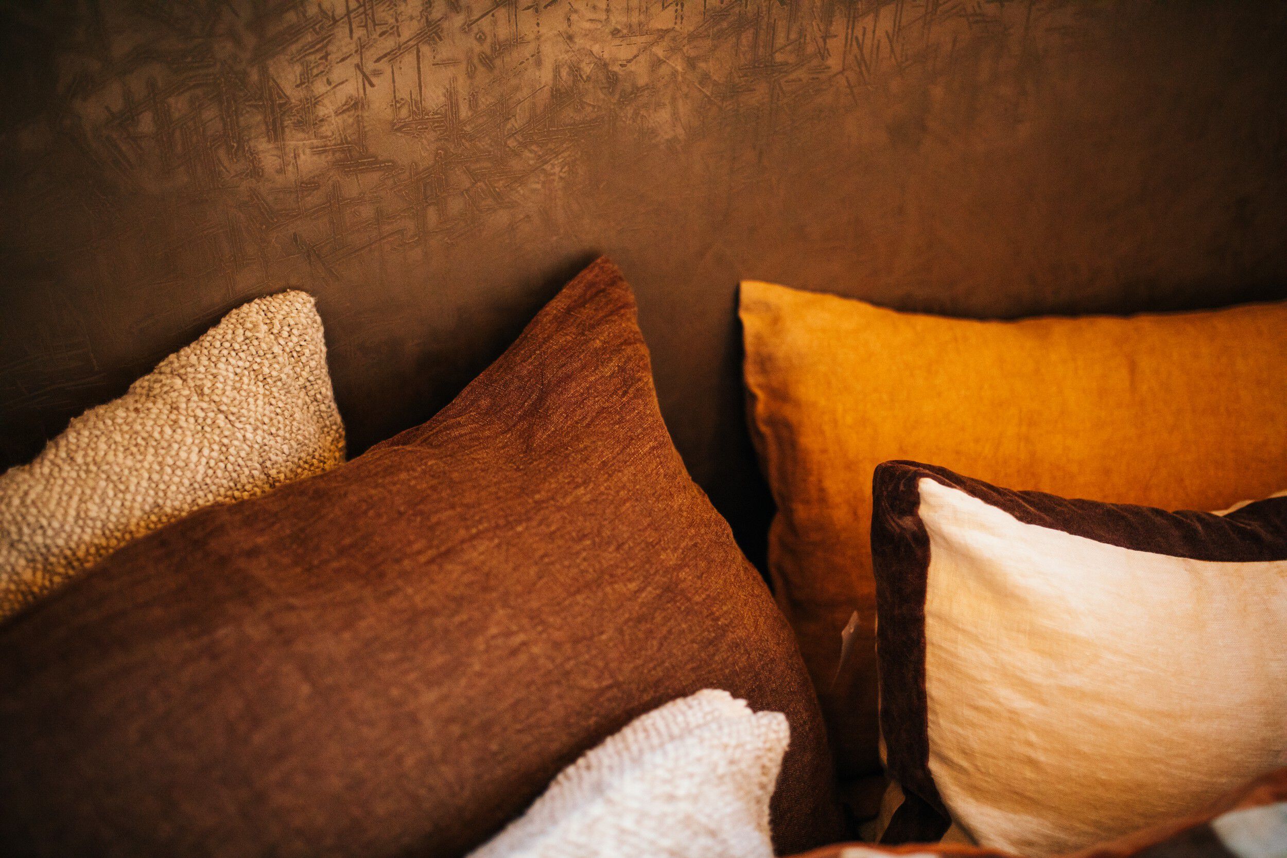 Льняная прямоугольная однотонная подушка POMAX BORDERS ARCH-00106515 - Вид №38