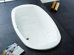 Утопленная акриловая овальная ванна