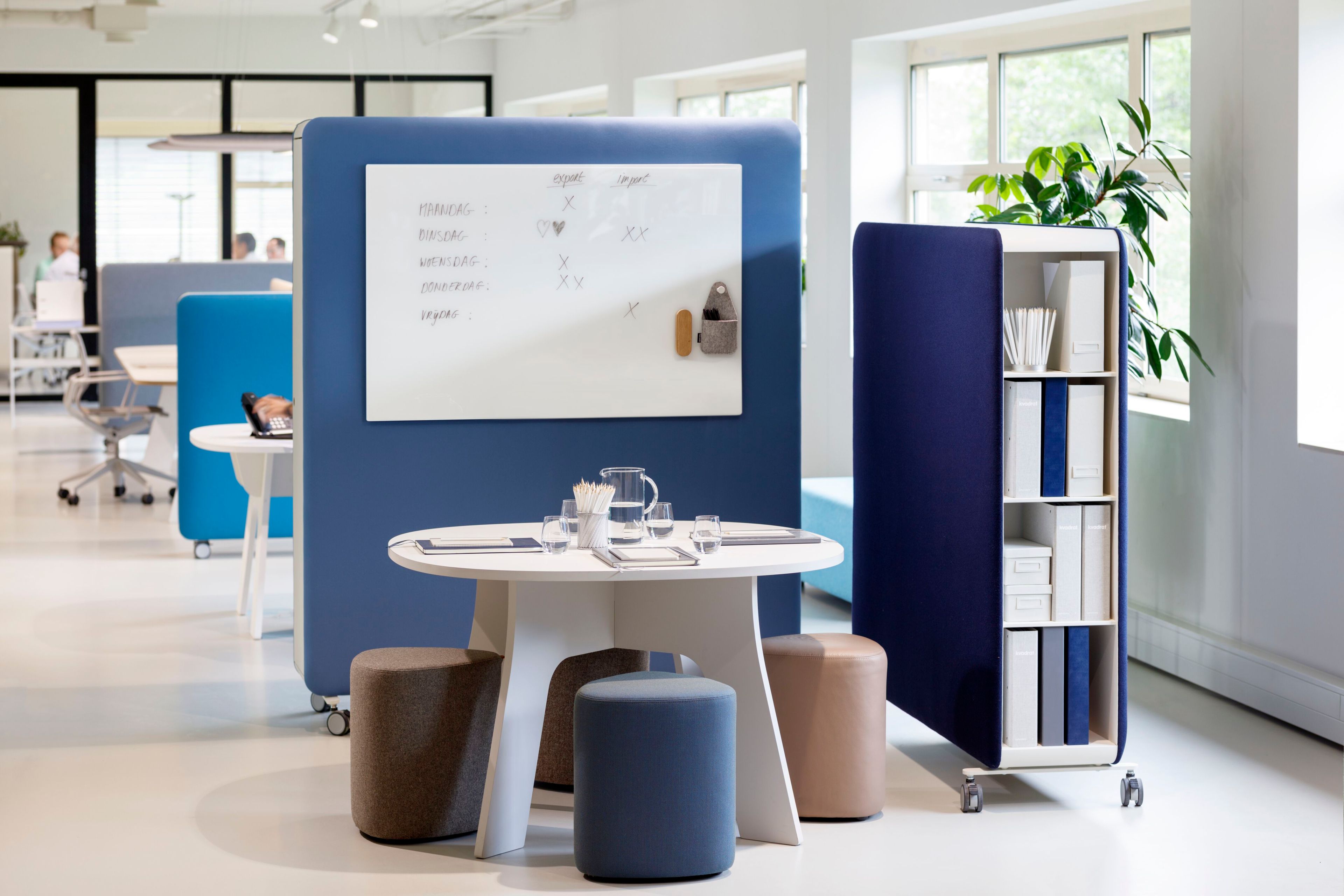 Офисная доска / стеклянная перегородка для офиса Cascando Pillow ARCH-00078799 - Вид №2