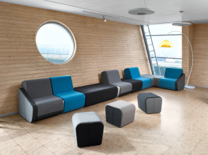 Тканевое кресло