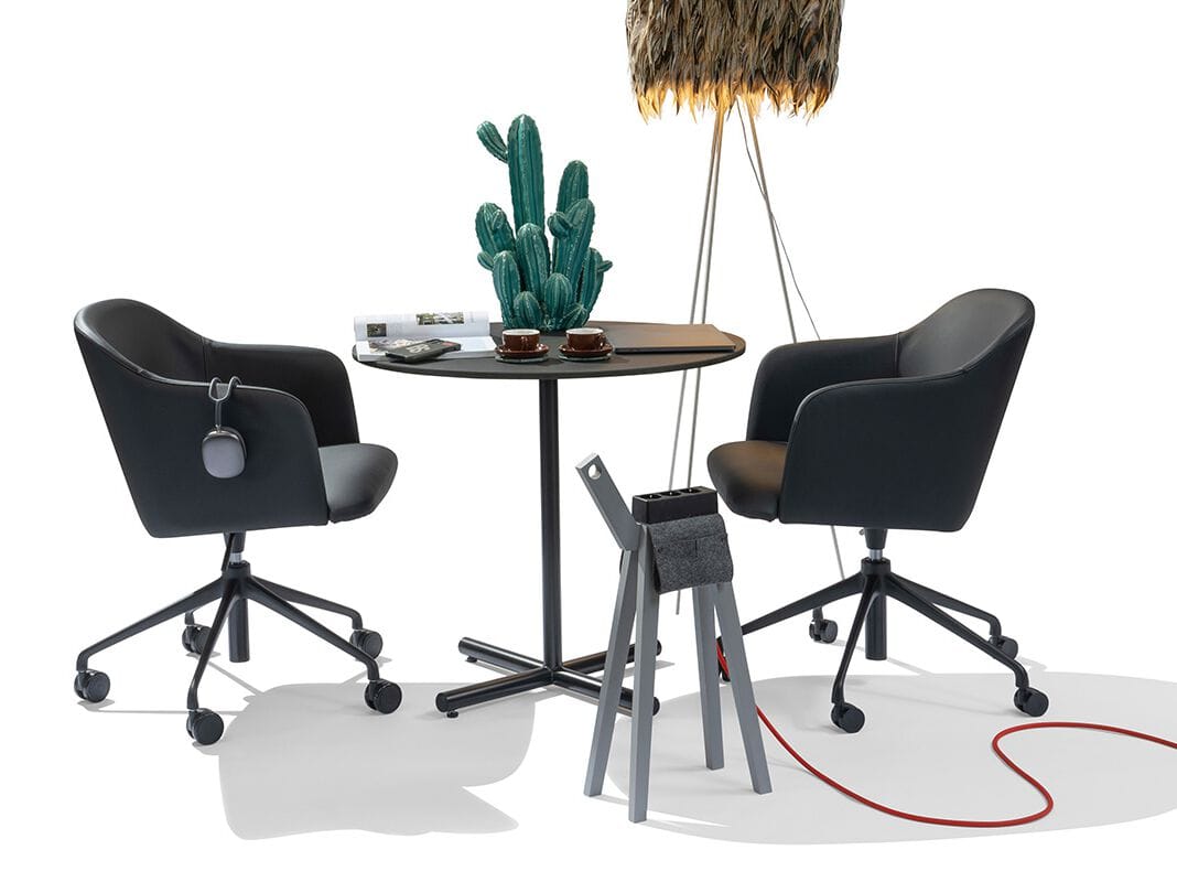 5 спиц подлокотник поворотный стул конференции SCHNEEWEISS interior Klara ARCH-00137613 - Вид №1