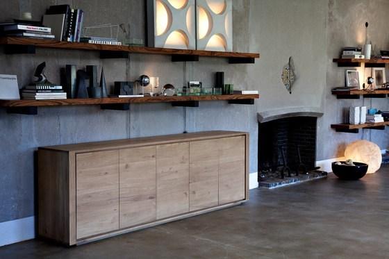 Ethnicraft Комод из дуба с распашными дверцами Oak shadow 51373 - Вид №2