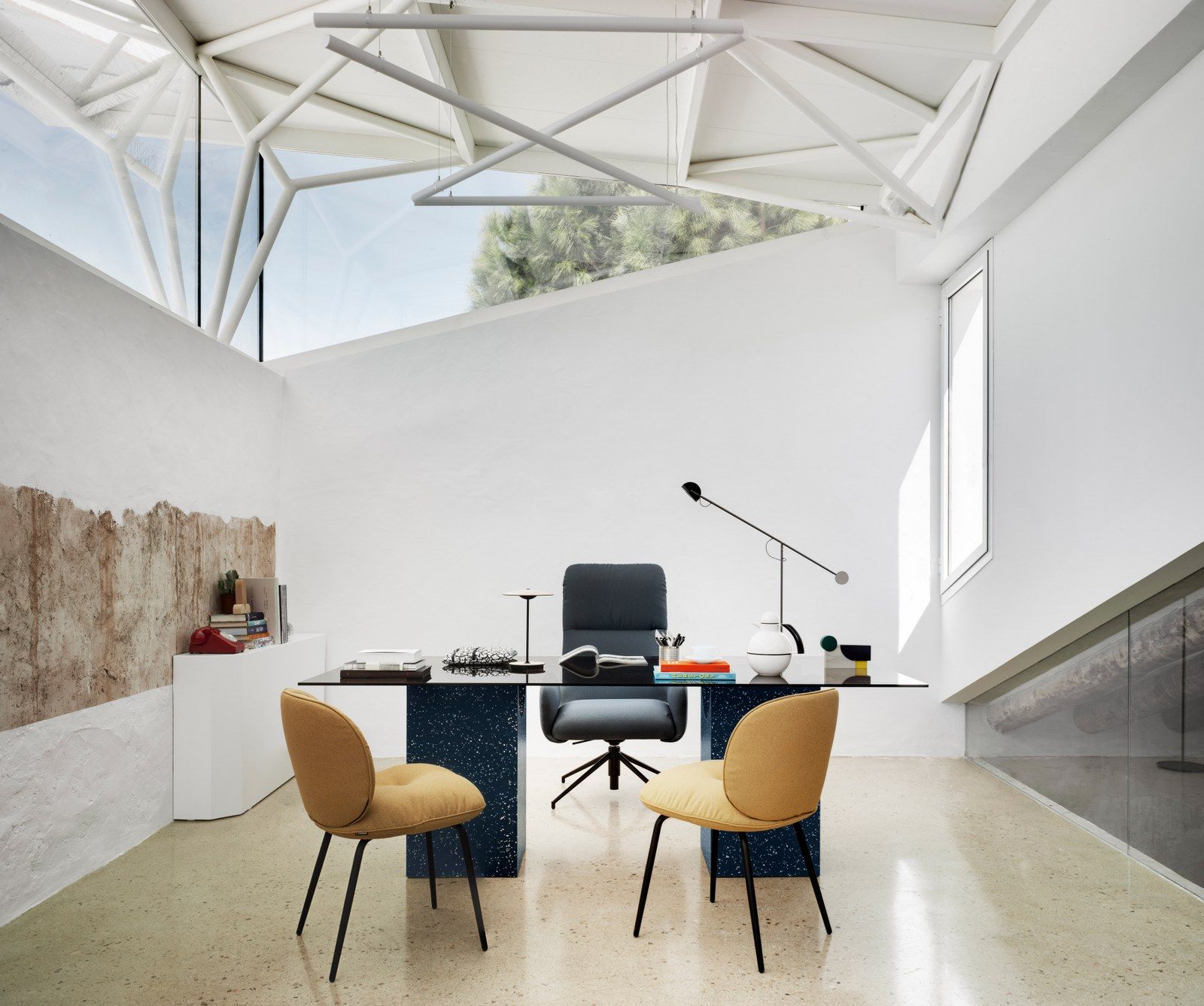 Прямоугольный стол со стеклянной столешницей и основанием IQ Surface SANCAL Vestige ARCH-00141491 - Вид №5