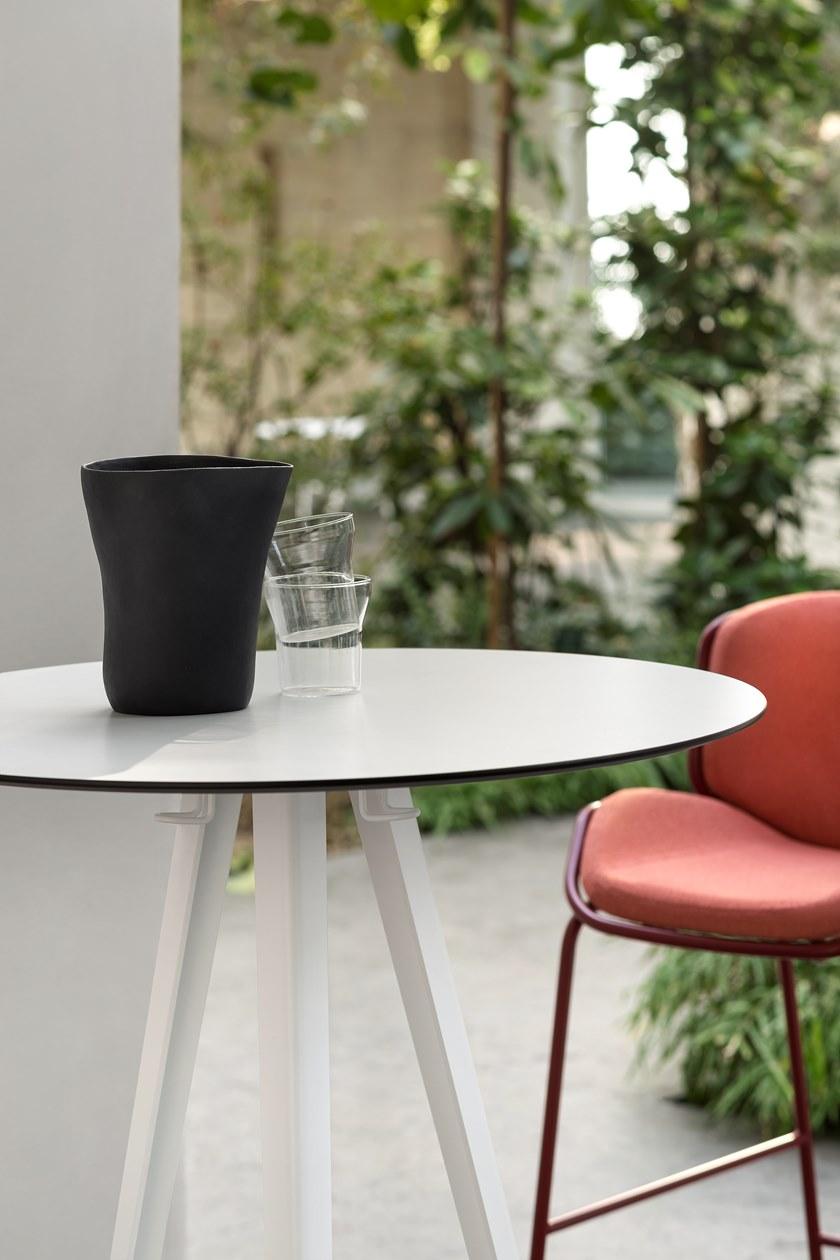 TrabA' Табурет металлический со спинкой и подставкой для ног Skin 0083-met skin stool - Вид №5